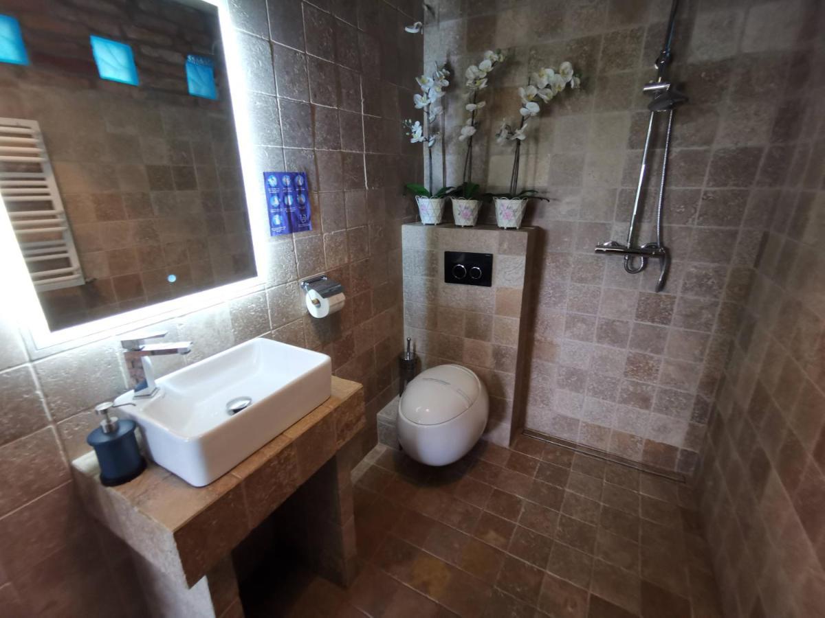 House Of Freedom With Sea View Sauna And Jacuzzi Oslonino Buitenkant foto